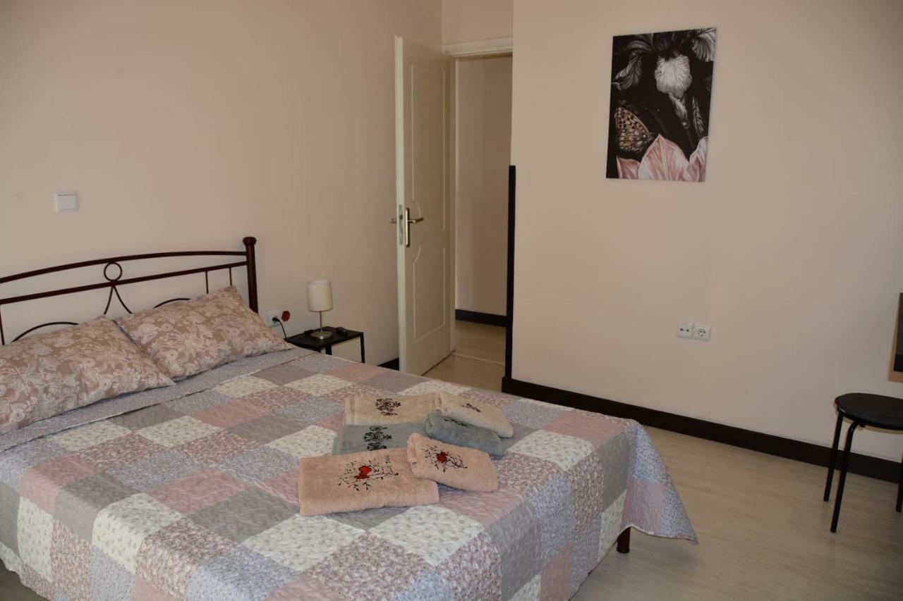 Modern Apartment, 5΄ Walk From Central Metro Station Athen Exterior foto